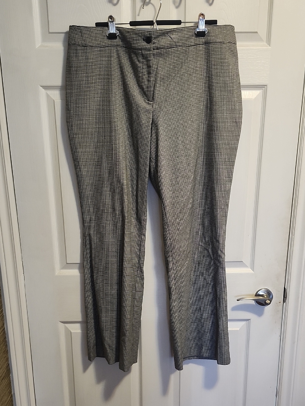 le château Gray Plaid Wide-Leg Dress Pants